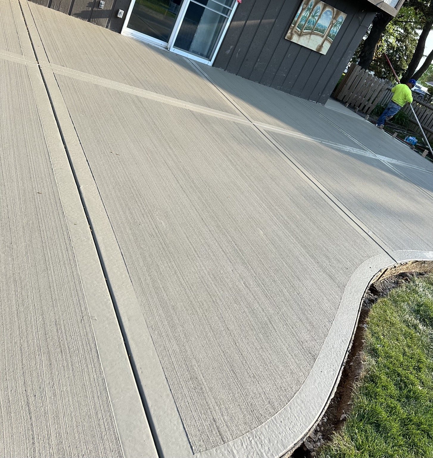 Finished curved concrete patio